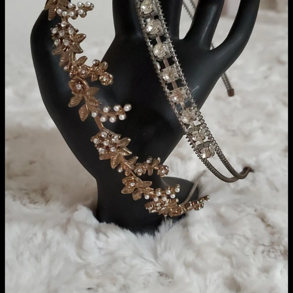 •Hair accessory package for Girls or Women•